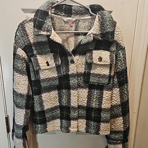 No Boundaries Plaid Sherpa Jacket - Picture 1 of 3